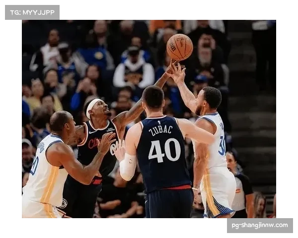 快船勇士焦点大战祖巴茨库里领衔比尔迎来加盟后首场亮相